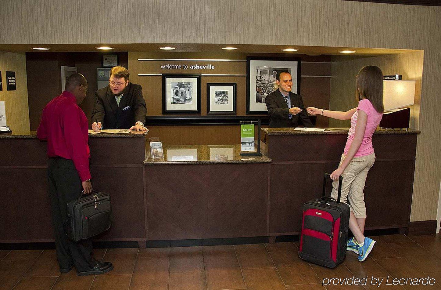 Hampton Inn Asheville - Biltmore Area المظهر الداخلي الصورة